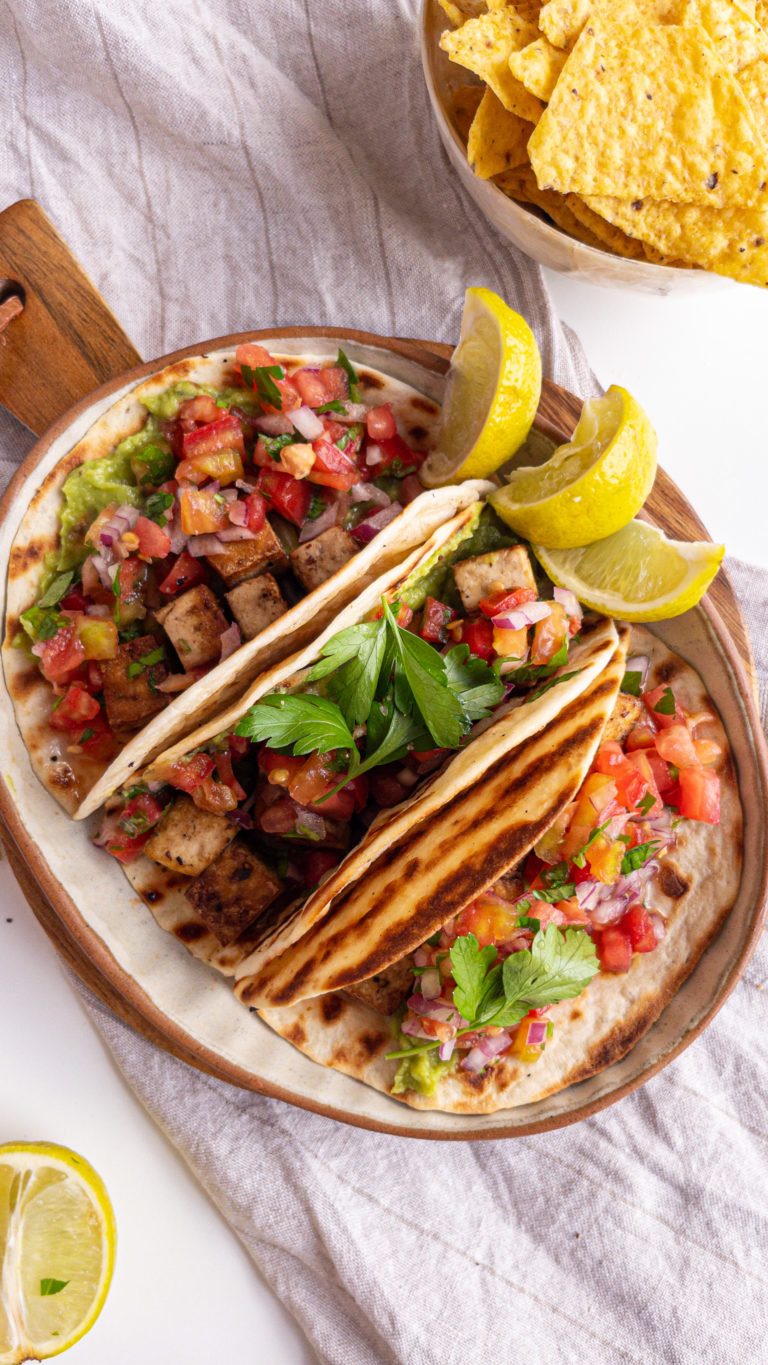 TACOS DE TOFU A LA NARANJA Y CAFÉ